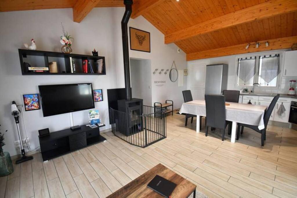 Gite A La Ferme De La Bouriette Revel  Exterior photo